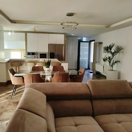 Grande Moderne Moyrazes