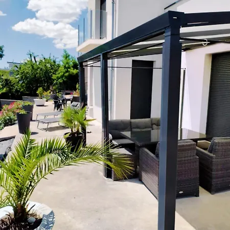 Grande Moderne * Moyrazes