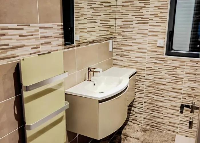 Grande Moderne Moyrazes